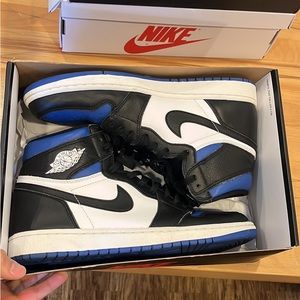 Slightly used Jordan 1s size 11.5. Make an offer